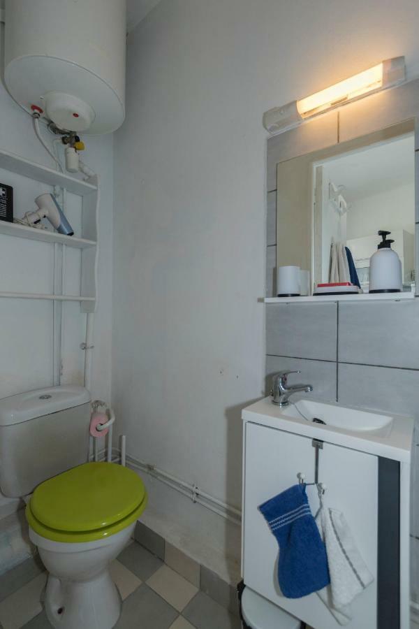 Stud Terras Ville Corniche 2 Pers Stat Gratuit Rue Modif Suivt Possib Et Accord Exclusif Марсель Екстер'єр фото